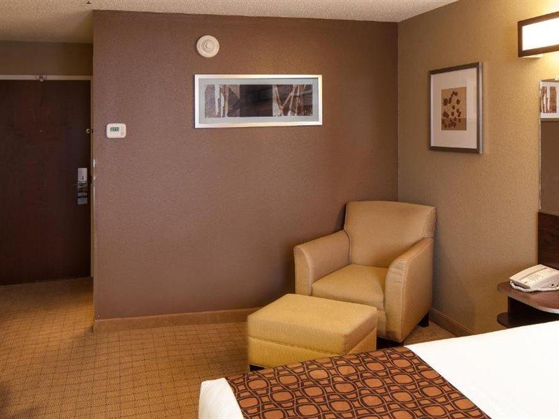 Microtel Inn & Suites By Wyndham St Clairsville - Wheeling St. Clairsville Exteriér fotografie